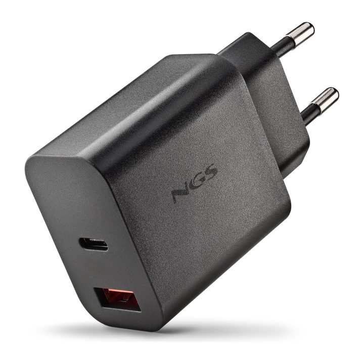 NGS ERA 20W BLACK Universal Black AC Fast Charging Indoor