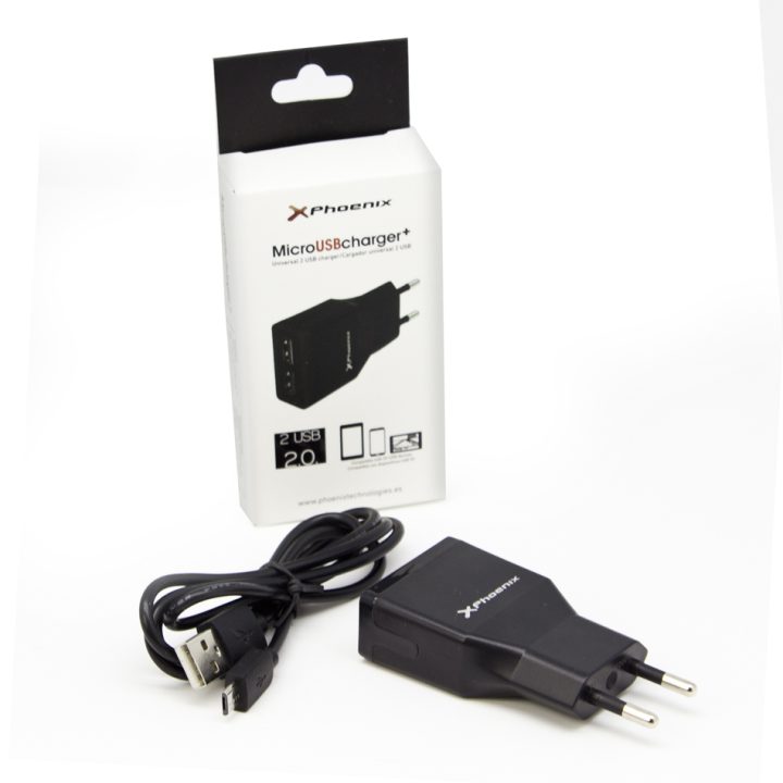 Phoenix technologies USB Charger 5V 2 Outputs 2A with Micro USB Cable