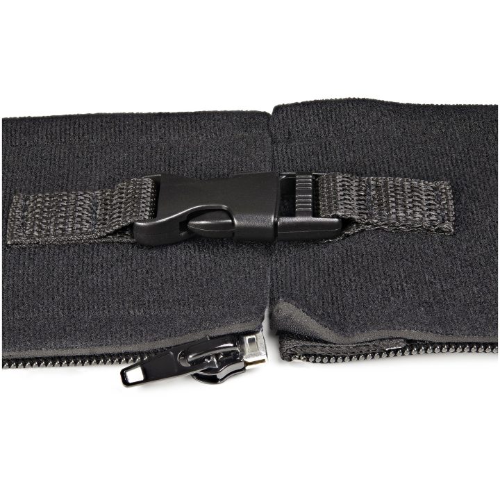 StarTech.com 1m Neoprene Zippered Cable Sleeve - 3cm Diameter - for…