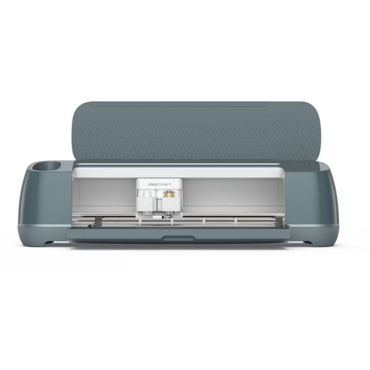 Cricut Maker 4 Engagement Bundle (2011290)