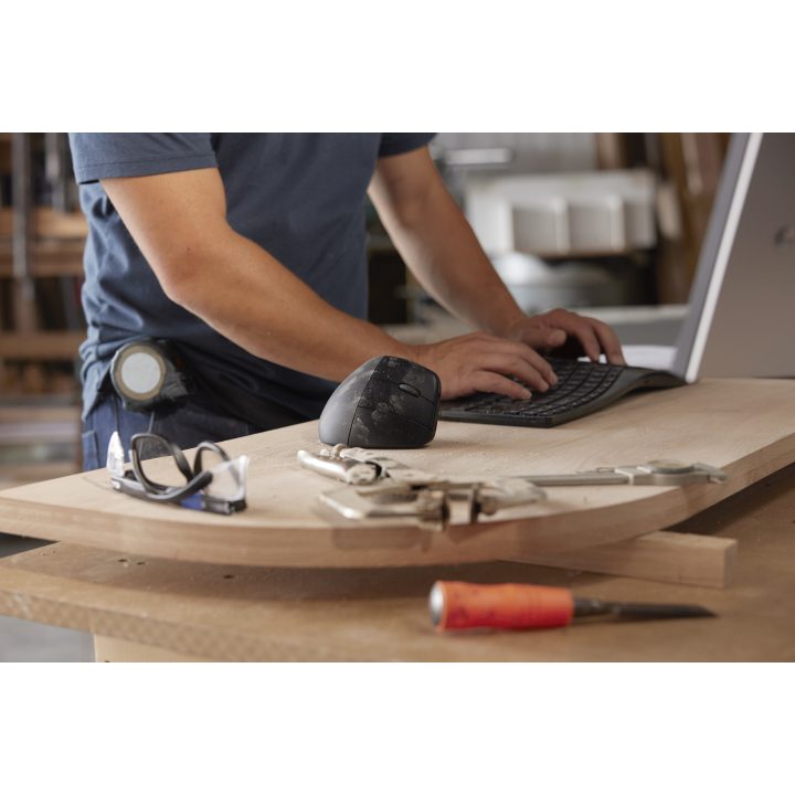 HP 960 Ergonomic Wireless Keyboard
