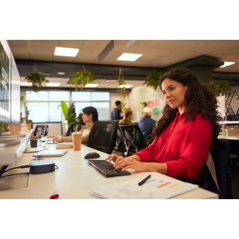 Teclado sem fios recarregável multi-dispositivo HP 725