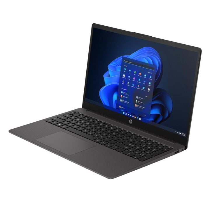 HP 255 G10 AMD Ryzen 7 7730U 8 GB 512 GB SSD 15.6" FreeDOS Silver