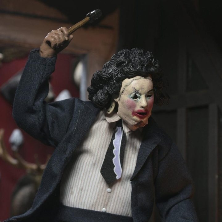 Figura Enesco la matanza de texas leatherface (NECA41591-01)