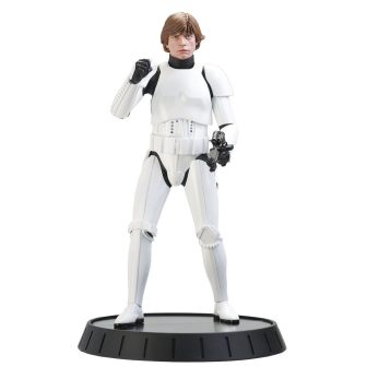 Diamond Select Toys Diamond Collection Star Wars: A New Hope Luke in…