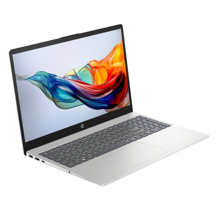 HP 15 AMD Ryzen 7 7730U 8 GB 512 GB SSD 15,6" FreeDOS Prateado