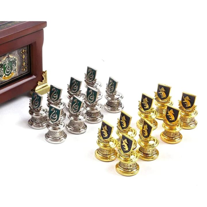 Harry Potter Quidditch Chess Set The Noble Collection (NN7109)