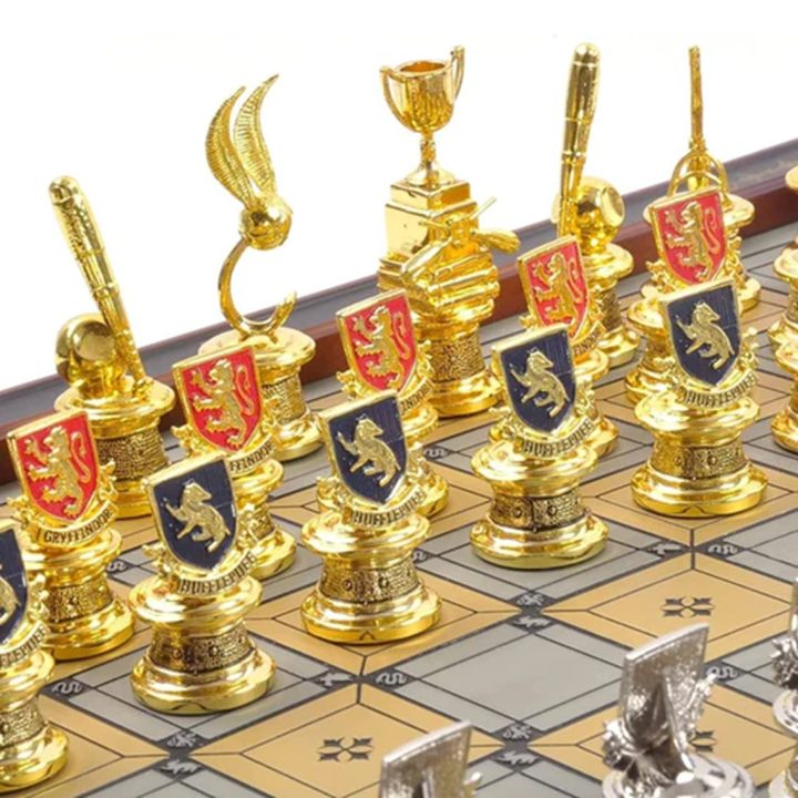 Harry Potter Quidditch Chess Set The Noble Collection (NN7109)