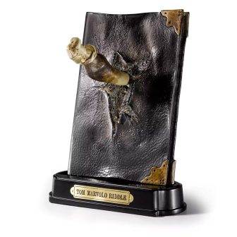The Noble Collection Harry Potter Replica Tom Riddle's Diary with…